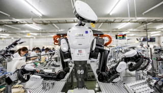 ثقة عالم الأعمال في اليابان تتراجع للربع الثالث على التوالي