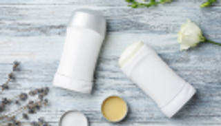 مزيلات العرق.. هل تسبب سرطان الثدي؟