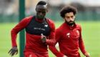 نافيا الخلافات مع صلاح.. ماني يستشهد بمانشستر سيتي لتبرير عصبيته