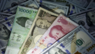  الدولار يعاود الصعود بعد هبوط عنيف 