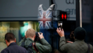 معرض جديد للرسام الغامض بانكسي لمواجهة شركة تتاجر بفنه