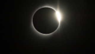 جمعية فلكية تحسم جدل "إظلام الأرض 6 أيام"