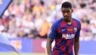 يواجه إنتر ميلان بدون ظهير أيسر.. برشلونة يعلن إصابة فيربو