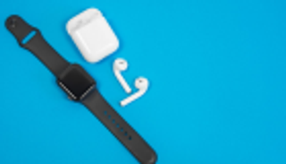 طريقة سهلة لتوصيل السماعات اللاسلكية بساعة أبل