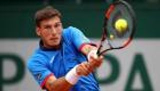 بطل الصين يسقط في اليابان.. الإسباني كارينو يودع طوكيو المفوحة للتنس مبكرا