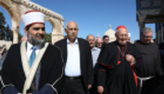 وفد الفرنسيسكان يزور الأقصى ويدين اعتداءات إسرائيل