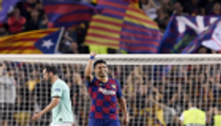 كاريكاتير.. سحر ميسي وسواريز يبطل لدغات "الأفاعي"