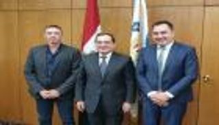 شركتان بريطانيتان تدرسان الاستثمار في تعدين الذهب بمصر