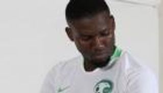 قاد السعودية في مونديال 2018.. عمر هوساوي يعتزل دولياً