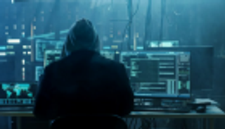 قراصنة إيرانيون يهاجمون حسابات إلكترونية لمسؤولين أمريكيين