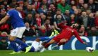 بلاغ في الشرطة بعد إصابة محمد صلاح