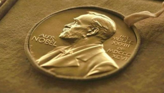 جائزة نوبل في الأدب تم إرجاء الإعلان عنها العام الماضي - شعار الجائزة