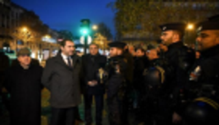 فرنسا تقر بـ"ثغرات" أمنية عقب هجوم مركز شرطة باريس