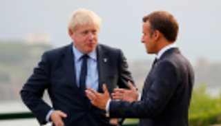 جونسون لـ"ماكرون" : لن أطلب إرجاء بريكست