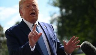 الرئيس الأمريكي دونالد ترامب بالبيت الأبيض 