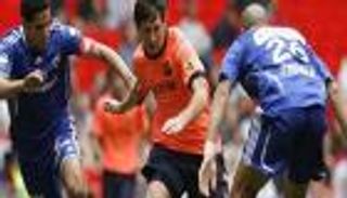 لاعب الأهلي المصري السابق يكشف كواليس "هدية ميسي"