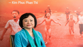 "كيم فوك فان ثي" المعروفة عالميا باسم "فتاة النابالم"