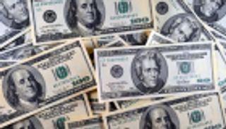 الشكوك إزاء محادثات التجارة تصعد بالدولار