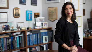 الطبيبة الأمريكية من أصل لبناني هدى زغبي