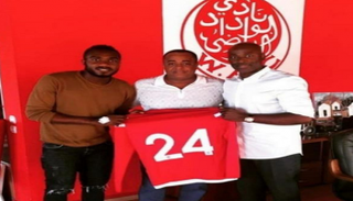 كاسونجو بقميص الوداد