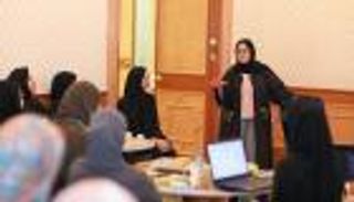 كتاب ورسامون يعرضون إبداعاتهم في ملتقى "فكرة" بأبوظبي