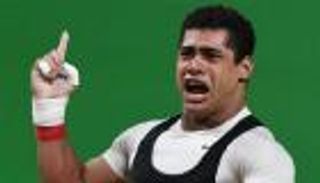 إنفوجراف.. اعتزال محمد إيهاب بطل مصر الذهبي في رفع الأثقال