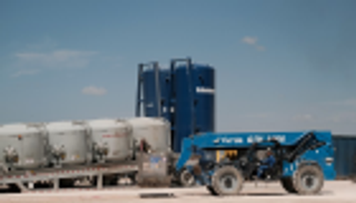 النفط يهبط لليوم الثالث بضغط توترات التجارة