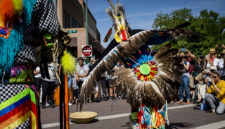 احتفالات سابقة بـ"عيد كريستوفر كولومبوس" 