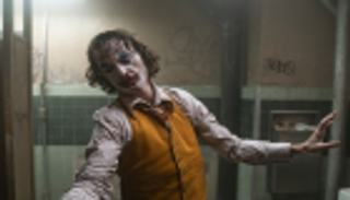 بطل "الجوكر" يلمح بتقديم جزء ثان من الفيلم