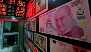 الليرة التركية تتراجع مع بدء عملية عسكرية في سوريا