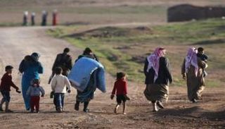 نزوح جماعي للمدنيين السوريين عقب العدوان التركي