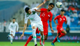 من مباراة السعودية وسنغافورة