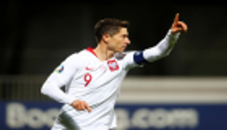 "هاتريك" ليفاندوفيسكي يقود بولندا لسحق لاتفيا