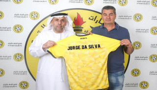 المدرب عقب التوقيع