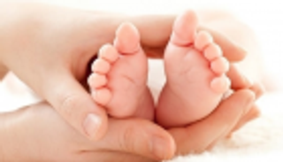 3 أعراض تميز مرض "بلاونت" عن تقوس الساقين