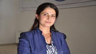السياسية الكردية هفرين خلف