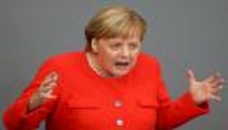 ميركل تطالب تركيا بوقف العملية العسكرية في سوريا فورا