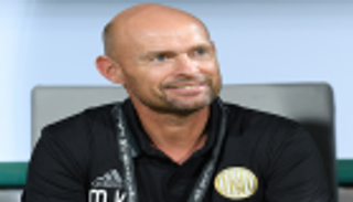 ثنائية برتغالية تعيد كايزر لتدريب الجزيرة الإماراتي