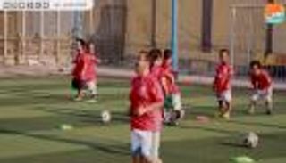 "قصار القامة" يتحدون الصعاب بتكوين أول فريق كرة قدم