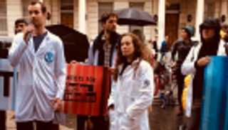 علماء يتبنون حملة عصيان مدني من أجل المناخ في لندن