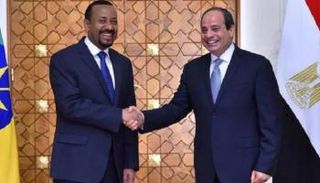 الرئيس المصري خلال لقاء سابق برئيس وزراء إثيوبيا