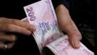 هبوط الليرة يفاقم أزمات الأتراك.. قفزة في تكلفة المنتجات الزراعية