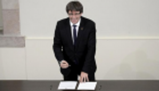 محكمة إسبانية تقضي بسجن 9 من قادة انفصال كتالونيا