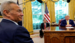 ترامب يتراجع عن زيادة الرسوم على السلع الصينية