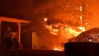 تراجع حدة حرائق الغابات في كاليفورنيا