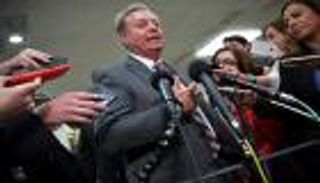 ليندسي جراهام: أؤيد ترامب في فرض عقوبات على تركيا