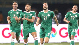 لاعبو الجزائر