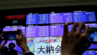 بوادر محادثات التجارة.. نيكي عند أعلى مستوى في 165 يوما