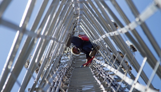 أحد أبراج الاتصالات التابع لشركة هليوس تاورز الجنوب أفريقية - أرشيفية