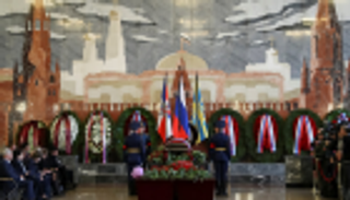 روسيا تودع أليكسي ليونوف أول إنسان يسير في الفضاء